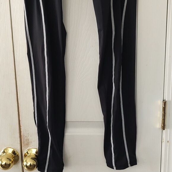 K898  black cycling pants  SZ M NWT - Picture 2 of 7